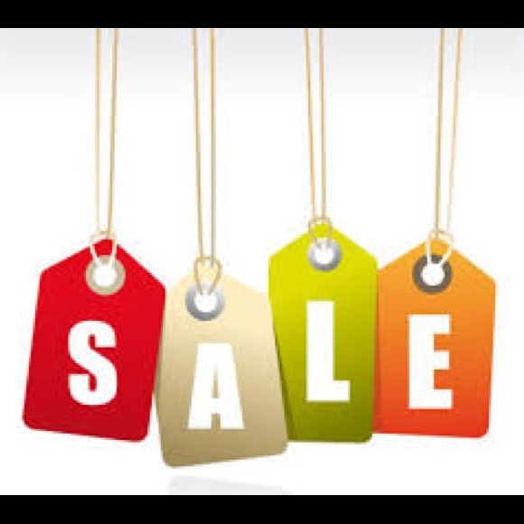 WELCOME TO MY CLOSET ❤️🌹😊 - Picture 2 of 2